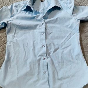 Women’s short sleeve button down shirt